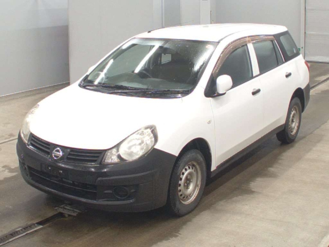 NISSAN AD 2013
