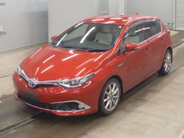TOYOTA AURIS 2016