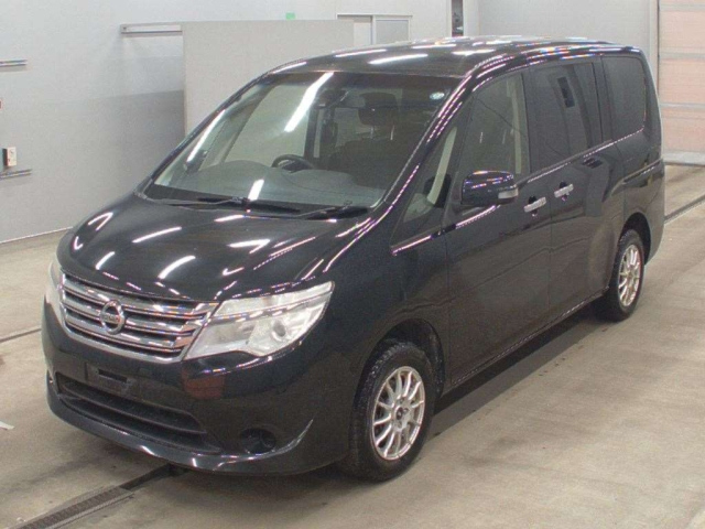 NISSAN SERENA