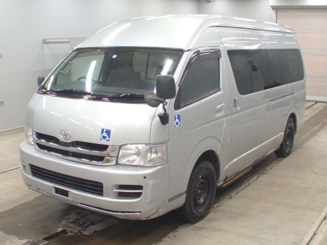 TOYOTA HIACE 2009