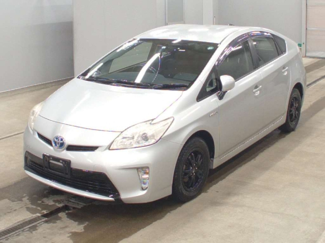TOYOTA PRIUS 2013