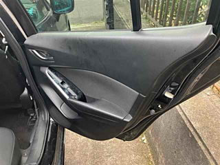 MAZDA AXELA 2016