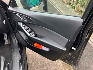 MAZDA AXELA 2016
