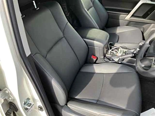 TOYOTA LAND CRUISER PRADO 2023