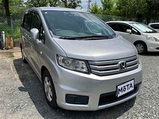 HONDA FREED 2011