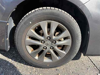 TOYOTA VOXY 2012
