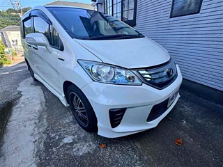 HONDA FREED 2013