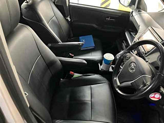 TOYOTA VOXY 2015