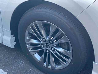 TOYOTA ALPHARD 2023