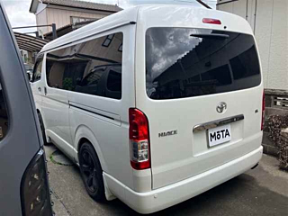 TOYOTA HIACE 2015