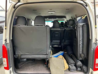 TOYOTA HIACE 2015