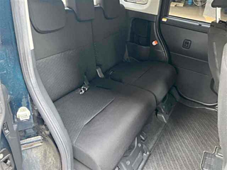 TOYOTA ROOMY 2019