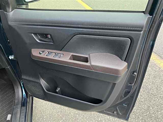 TOYOTA ROOMY 2019