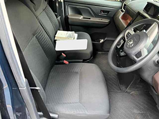 TOYOTA ROOMY 2019