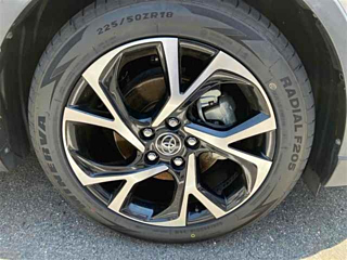 TOYOTA C-HR 2017