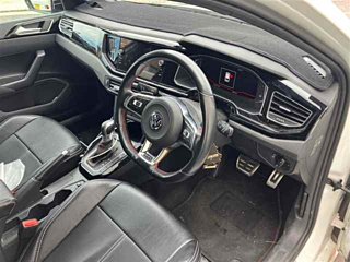 VOLKSWAGEN POLO 2018