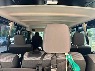 NISSAN CARAVAN 2022