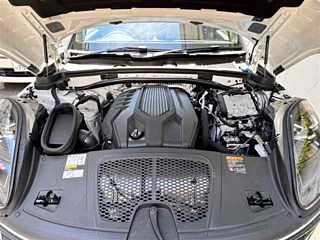 PORSCHE MACAN 2022
