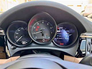 PORSCHE MACAN 2022