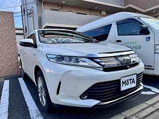 TOYOTA HARRIER 2019