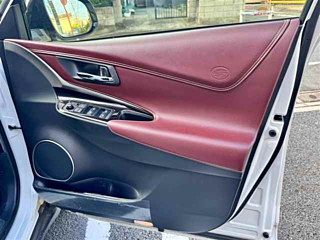 TOYOTA HARRIER 2019