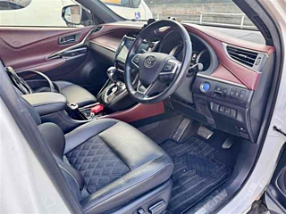 TOYOTA HARRIER 2019