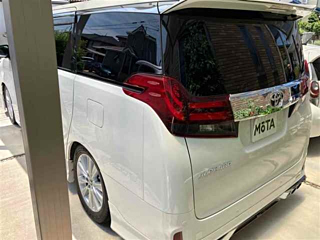 TOYOTA ALPHARD 2015