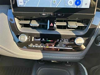 TOYOTA COROLLA TOURING 2024