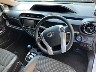 TOYOTA AQUA 2017