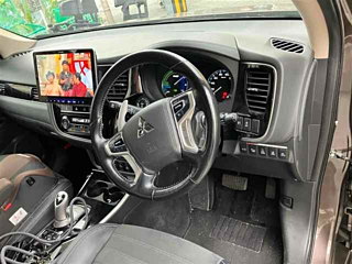 MITSUBISHI OUTLANDER PHEV 2018