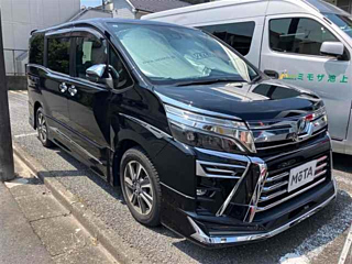 TOYOTA VOXY 2019