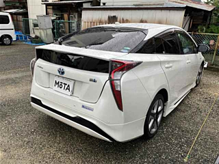 TOYOTA PRIUS 2016