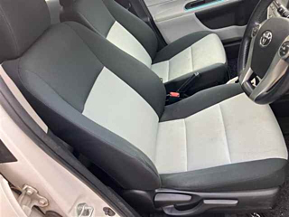 TOYOTA AQUA 2012