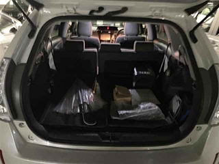 TOYOTA PRIUS ALPHA 2013