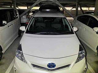 TOYOTA PRIUS ALPHA 2013