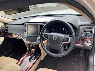 TOYOTA CROWN 2013