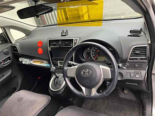 TOYOTA RACTIS 2015