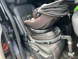 TOYOTA VOXY 2024