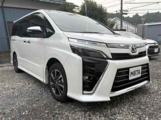 TOYOTA VOXY 2021