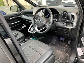 TOYOTA VOXY 2023