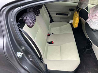 TOYOTA AQUA 2013
