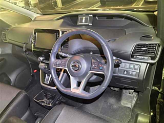 NISSAN SERENA 2016