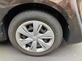 TOYOTA SIENTA 2018