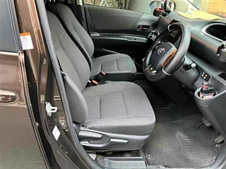 TOYOTA SIENTA 2018