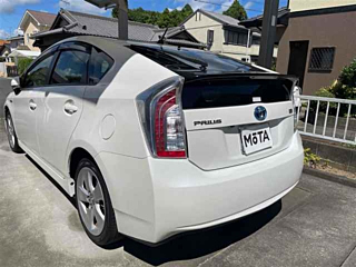 TOYOTA PRIUS 2014