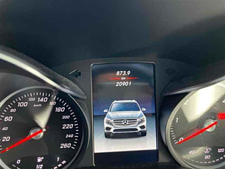 MERCEDES BENZ GLC CLASS 2019
