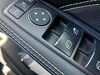 MERCEDES BENZ GLA CLASS 2015