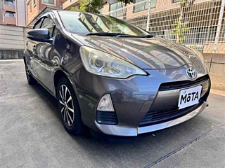 TOYOTA AQUA 2012