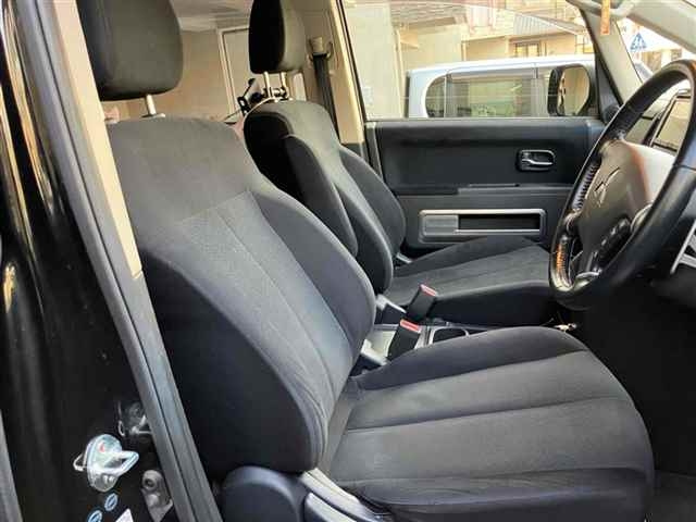 MITSUBISHI DELICA D5 2016