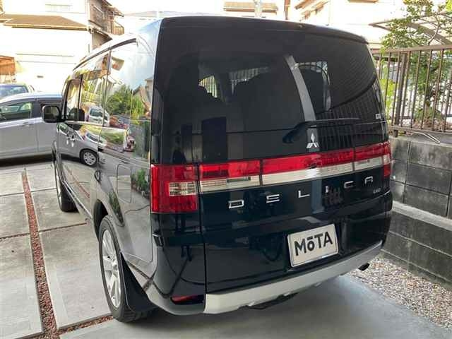 MITSUBISHI DELICA D5 2016